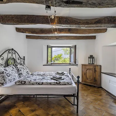 Сasa de vacaciones Rosa By Interhome