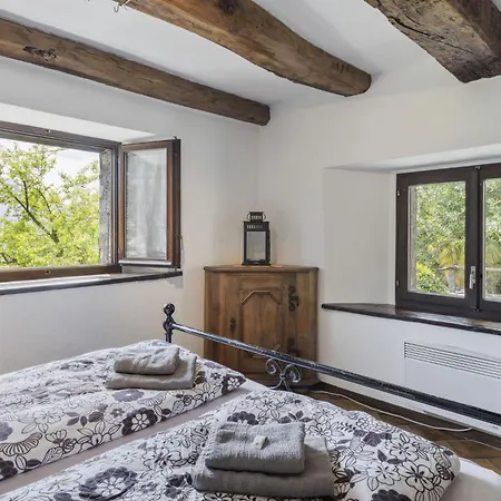 Сasa de vacaciones Rosa By Interhome